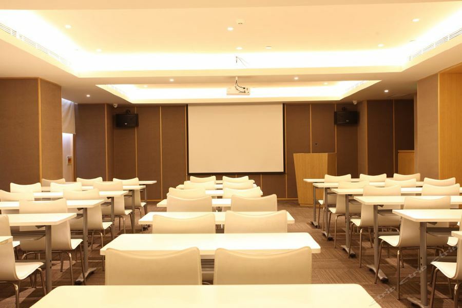 Ji Hotel Shanghai Chuansha Chengnan Road מראה חיצוני תמונה